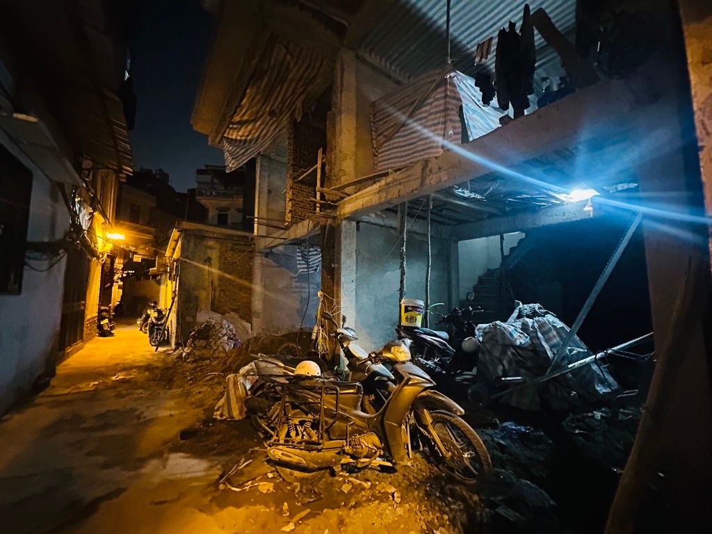 Bán nhà Lê Thanh Nghị - diện tích 54.1m2 7 tầng - Căn hộ cao cấp cho thuê - giá 18,9 tỷ