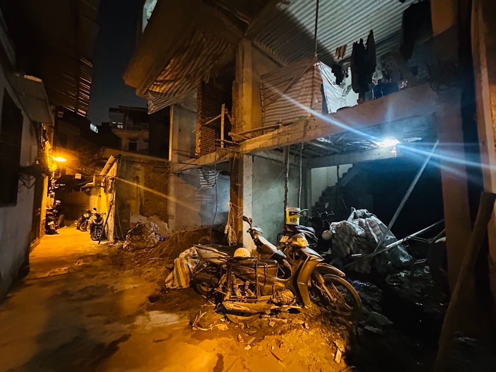 Bán nhà Lê Thanh Nghị - diện tích 54.1m2 7 tầng - Căn hộ cao cấp cho thuê - giá 18,9 tỷ