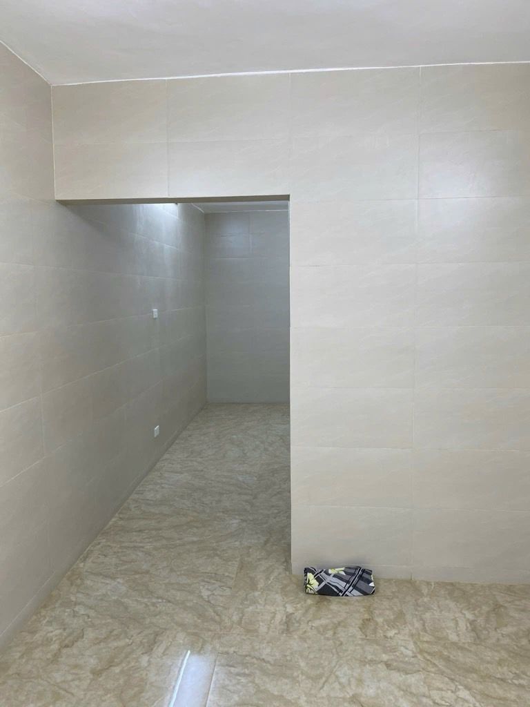 Bán nhà Hoàng Đạo Thành - diện tích 65m2 1 tầng - mặt ngõ ô tô tránh - giá 6,3 tỷ