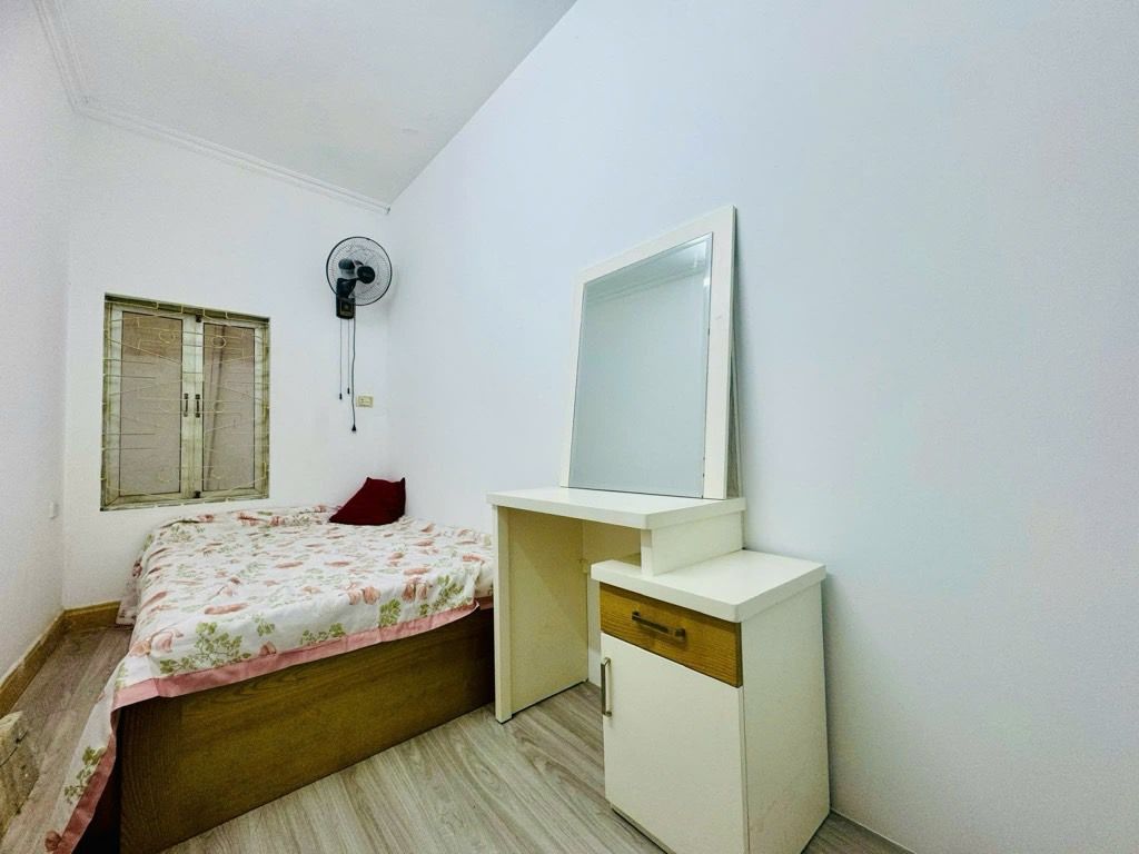 Bán nhà Khâm Thiên - diện tích 35.5m2 5 tầng - Nhà đẹp trung tâm - giá 5,3 tỷ