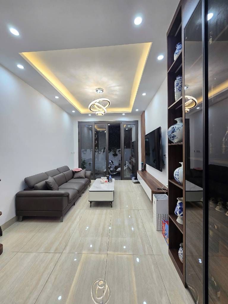 Bán nhà Hồng Mai - diện tích 43m2 6 tầng - Lô góc, ô tô tránh - giá 18,8 tỷ