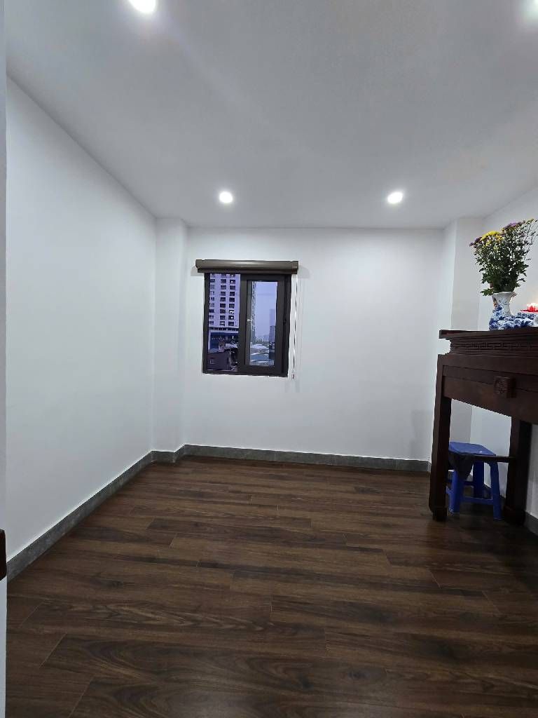 Bán nhà Hồng Mai - diện tích 43m2 6 tầng - Lô góc, ô tô tránh - giá 18,8 tỷ