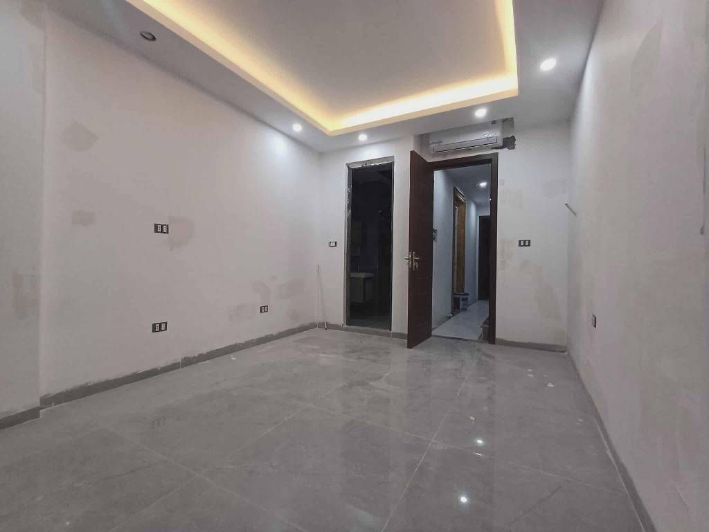 Bán nhà Hồng Mai - diện tích 43m2 6 tầng - Lô góc, ô tô tránh - giá 18,8 tỷ