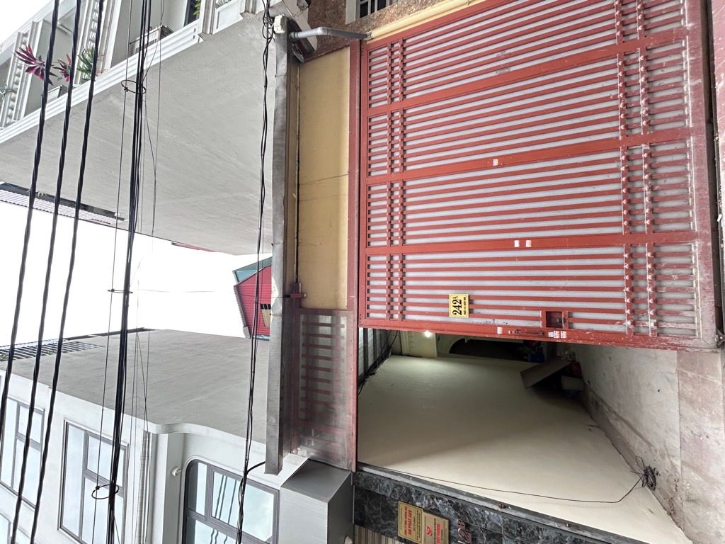 Bán nhà Giáp Nhị - diện tích 75m2 3 tầng - Ngõ to ô tô vào đất - giá 14,6 tỷ