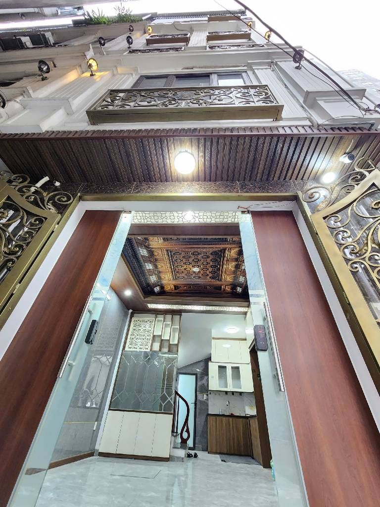 Bán nhà Khuyến Lương - diện tích 30m2 6 tầng - Ô TÔ ĐỖ CỬA - giá 8,4 tỷ