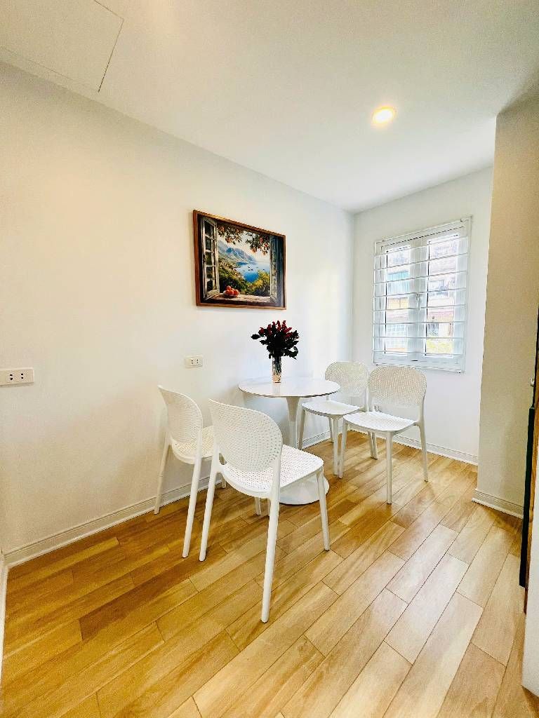 Bán nhà Thái Thịnh - diện tích 65m2 4 tầng - nhà đẹp hiện đại đầy đủ nội thất - giá 3,8 tỷ