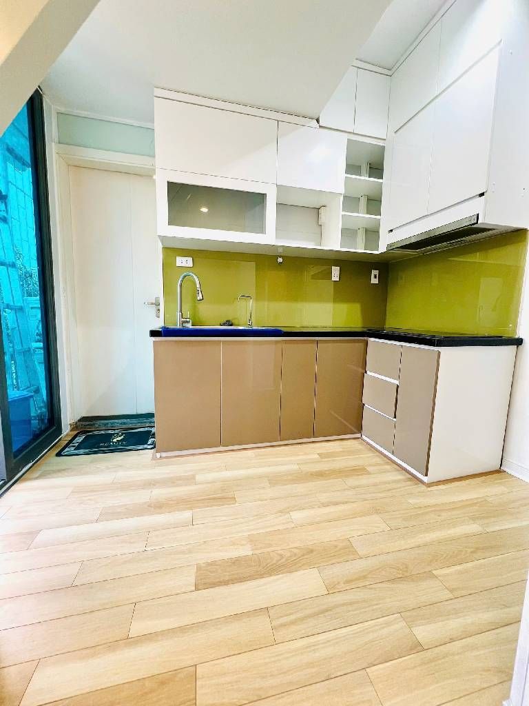 Bán nhà Thái Thịnh - diện tích 65m2 4 tầng - nhà đẹp hiện đại đầy đủ nội thất - giá 3,8 tỷ