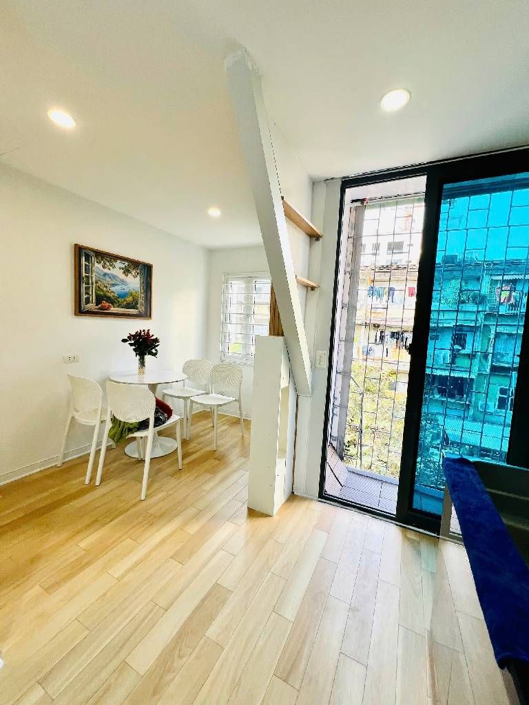 Bán nhà Thái Thịnh - diện tích 65m2 4 tầng - nhà đẹp hiện đại đầy đủ nội thất - giá 3,8 tỷ