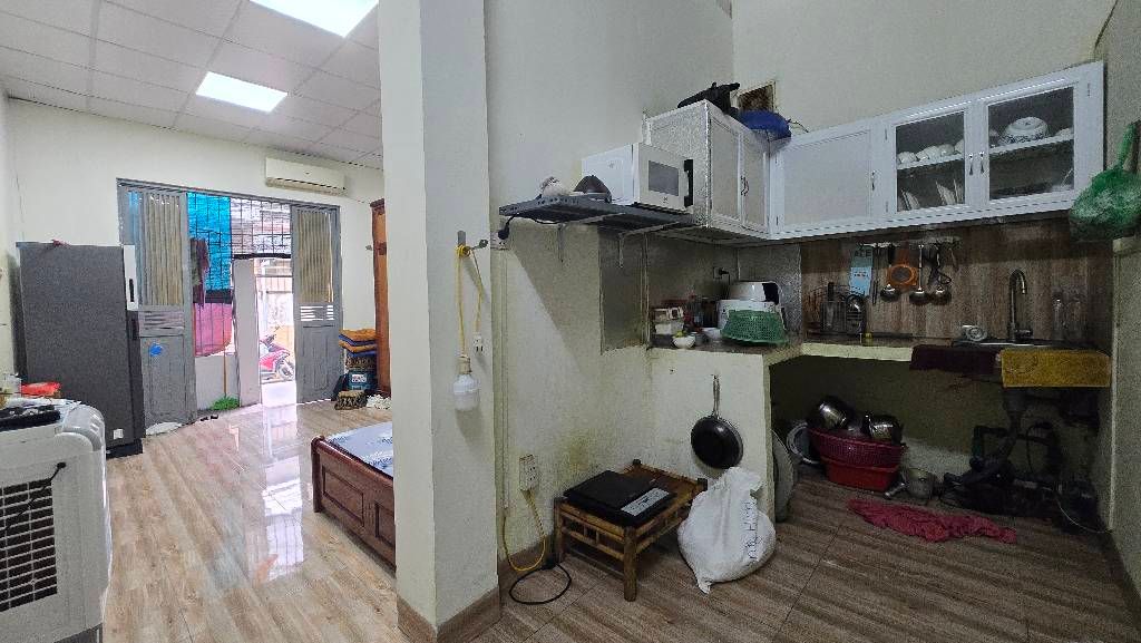 Bán nhà Giải Phóng - diện tích 60m2 1 tầng - Ngõ thông thoáng - giá 2,9 tỷ