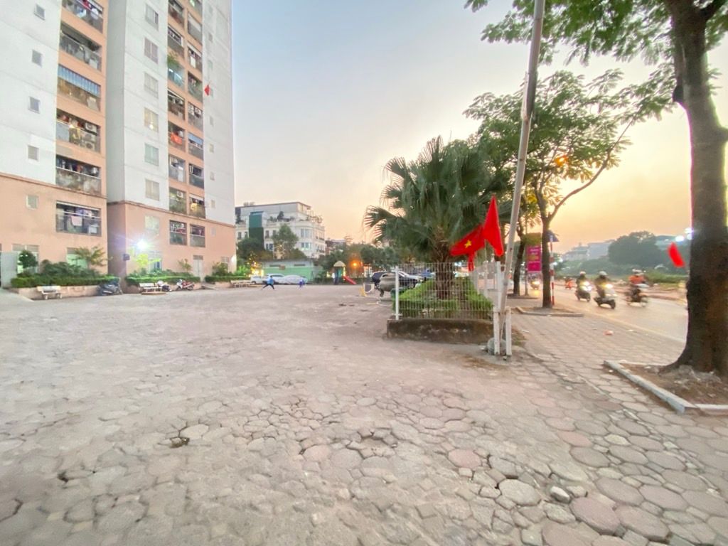 Bán nhà Bằng Liệt - diện tích 34.3m2 3 tầng - Chung cư 2 ngủ, thang máy - giá 3,7 tỷ