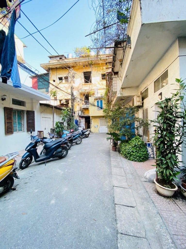 Bán nhà Lò Đúc - diện tích 40m2 1 tầng - Ô tô đỗ gần - giá 3,2 tỷ