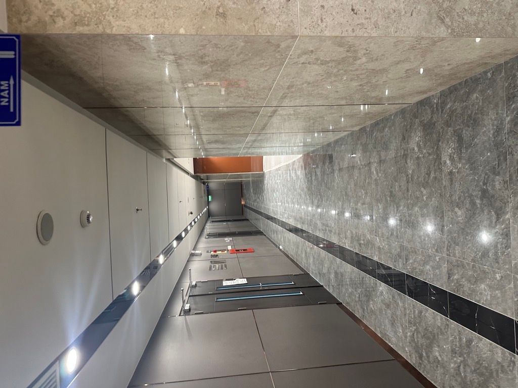 Bán nhà Bạch Mai - diện tích 228m2 1 tầng - Căn góc 4 mặt kính - giá 14,2 tỷ