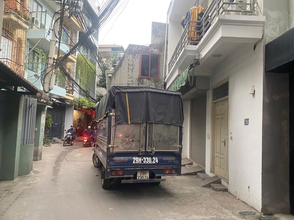 Bán nhà Tam Trinh - diện tích 52m2 2 tầng - ô tô đỗ cửa - giá 10,8 tỷ