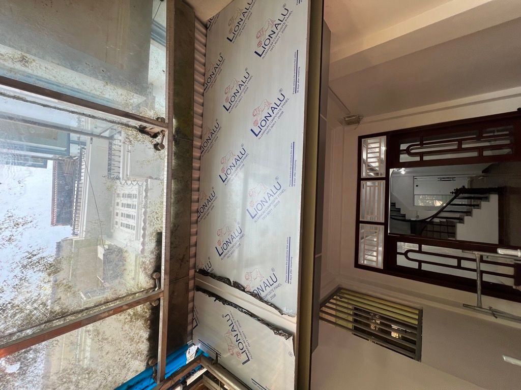 Bán nhà Nam Dư - diện tích 48m2 5 tầng - Ô TÔ ĐỖ CỔNG NGÕ THÔNG - giá 10,9 tỷ