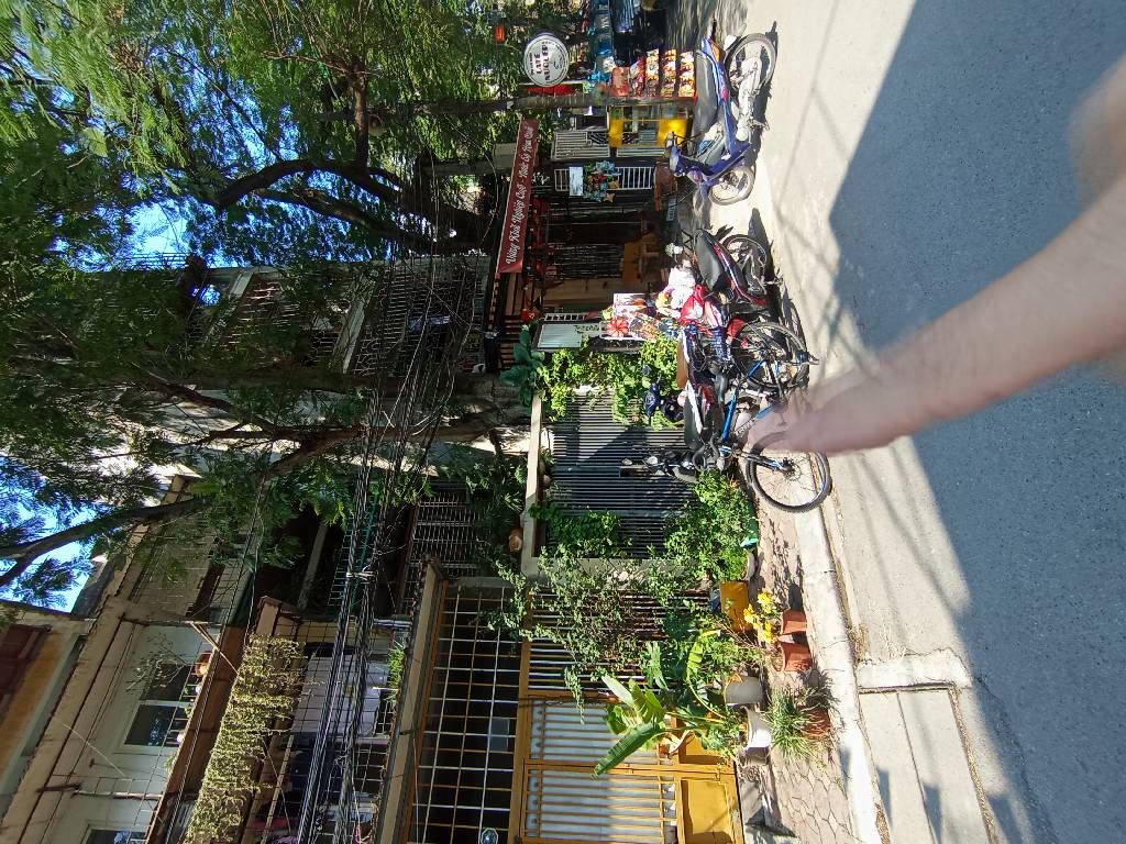 Bán nhà Hoàng Ngọc Phách - diện tích 33.7m2 1 tầng - Ô TÔ - giá 7.8 tỷ