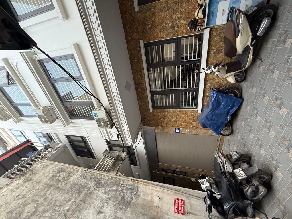 Bán nhà Thịnh Quang - diện tích 40m2 6 tầng - Nhà xây mới có GPXD thang máy xịn - giá 11,6 tỷ