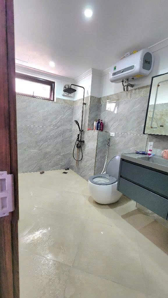 Bán nhà Thịnh Quang - diện tích 40m2 6 tầng - Nhà xây mới có GPXD thang máy xịn - giá 11,6 tỷ