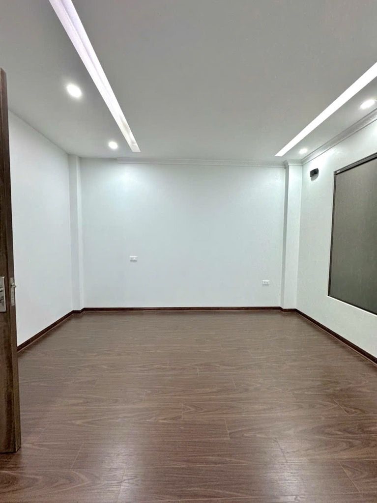 Bán nhà Thịnh Quang - diện tích 40m2 6 tầng - Nhà xây mới có GPXD thang máy xịn - giá 11,6 tỷ
