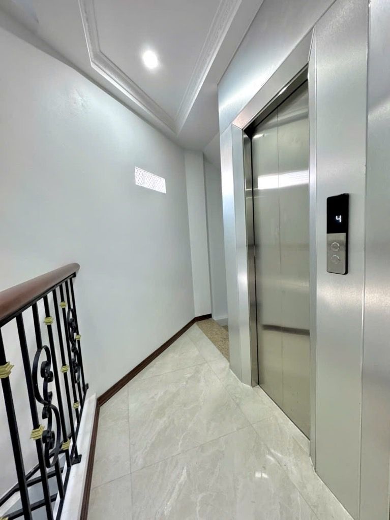 Bán nhà Thịnh Quang - diện tích 40m2 6 tầng - Nhà xây mới có GPXD thang máy xịn - giá 11,6 tỷ