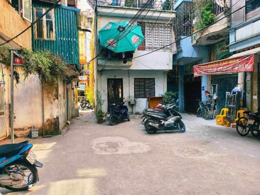 Bán nhà Quỳnh Lôi - diện tích 56m2 1 tầng - ô tô tránh - giá 3,8 tỷ