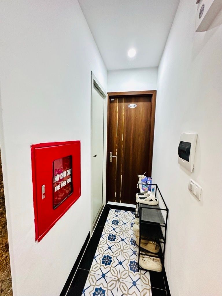 Bán nhà Minh Khai - diện tích 42,2m2 5 tầng - Ngõ thẳng tắp, 1 bước ra phố - giá 12,8 tỷ