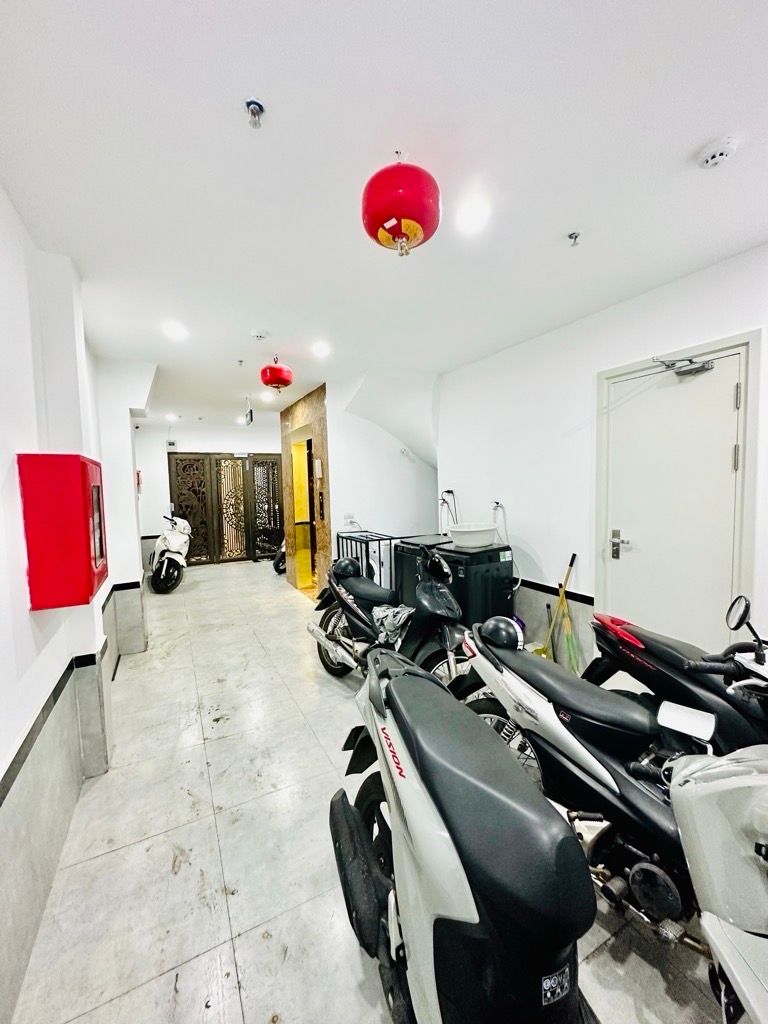 Bán nhà Minh Khai - diện tích 42,2m2 5 tầng - Ngõ thẳng tắp, 1 bước ra phố - giá 12,8 tỷ