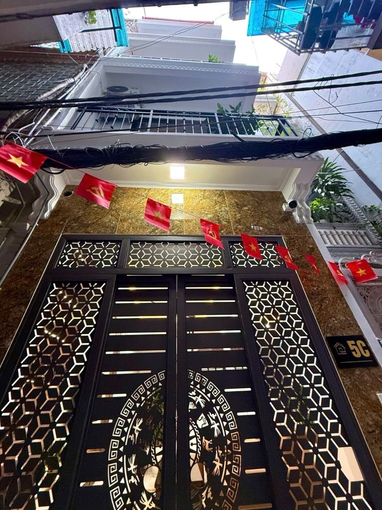 Bán nhà Trường Chinh - diện tích 34m2 4 tầng - Mặt ngõ thông - giá 9,6 tỷ