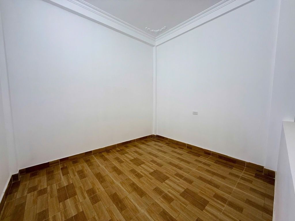 Bán nhà Trường Chinh - diện tích 34m2 4 tầng - Mặt ngõ thông - giá 9,6 tỷ