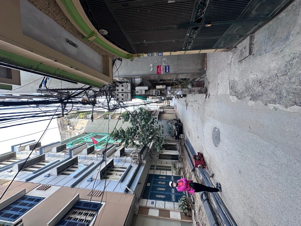 Bán nhà Ô Đồng Lầm - diện tích 41m2 4 tầng - Lô góc, ô tô tránh - giá 15,8 tỷ