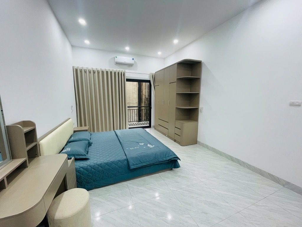 Bán nhà Võ Thị Sáu - diện tích 63.6m2 3 tầng - Ngõ ba gác - giá 12,6 tỷ