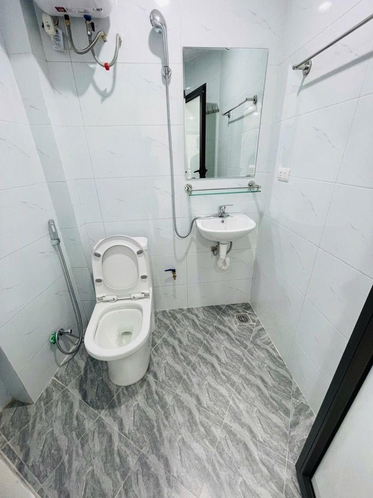 Bán nhà Võ Thị Sáu - diện tích 63.6m2 3 tầng - Ngõ ba gác - giá 12,6 tỷ