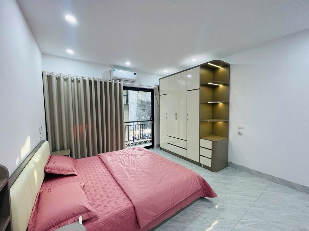 Bán nhà Võ Thị Sáu - diện tích 63.6m2 3 tầng - Ngõ ba gác - giá 12,6 tỷ