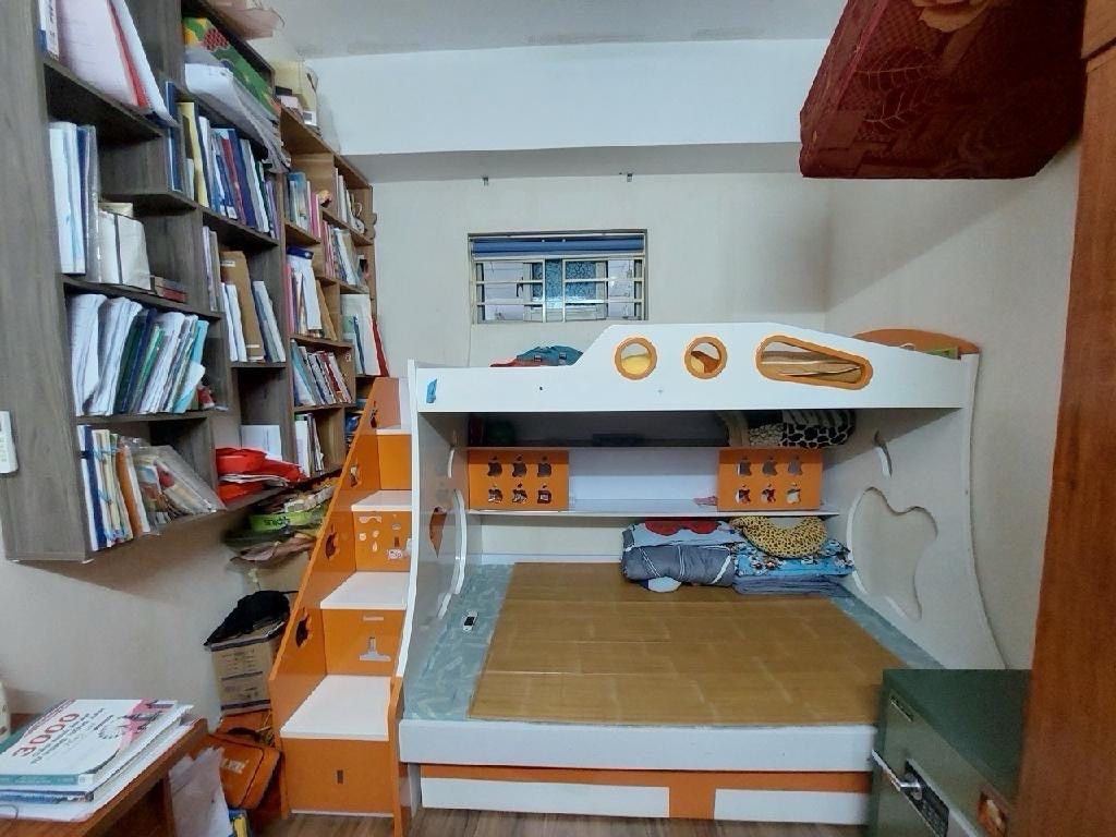 Bán nhà Linh Đàm - diện tích 65.5m2 1 tầng - Nhà view hồ - công viên thoáng mát - giá 3.9 tỷ