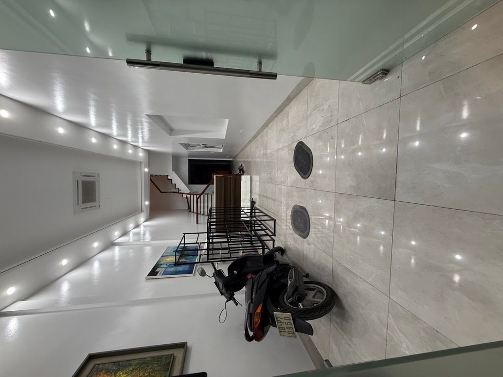 Bán nhà Tạ Quang Bửu - diện tích 79m2 4 tầng - ngõ ô tô - giá 24,5 tỷ