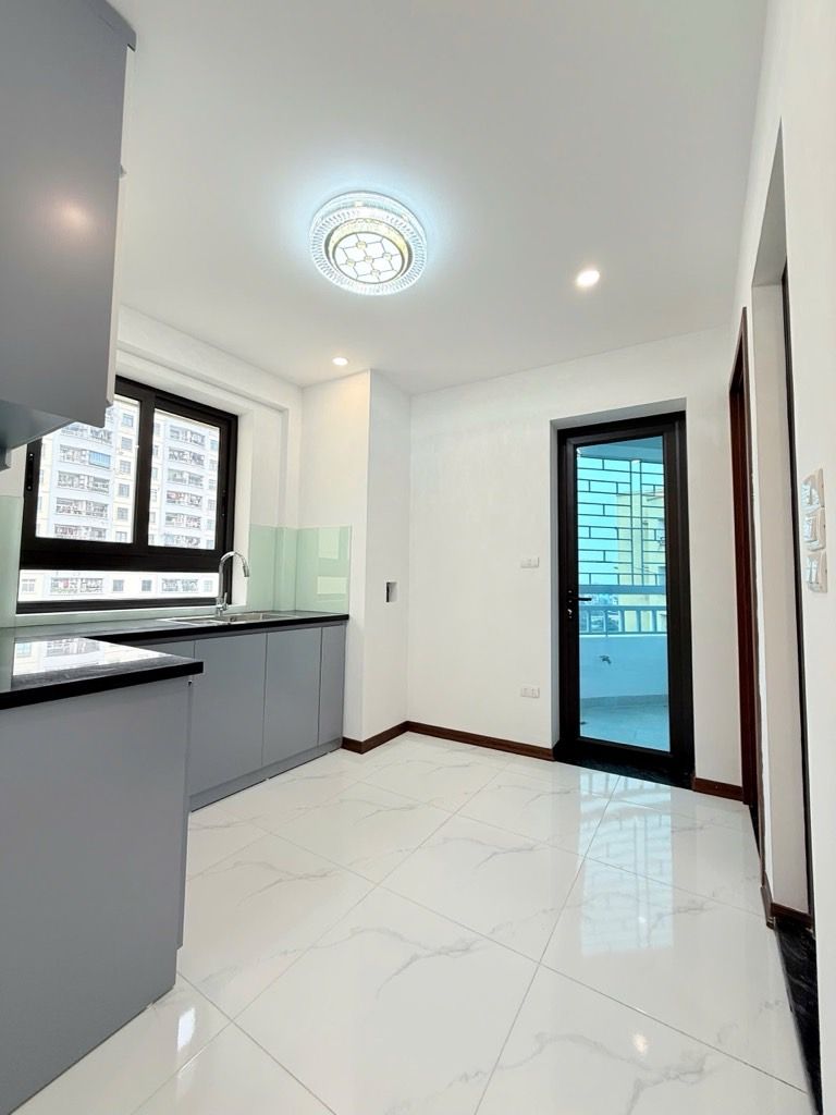 Bán nhà Nguyễn Cảnh Dị - diện tích 62m2 8 tầng - Căn góc thoáng sáng - giá 5,15 tỷ