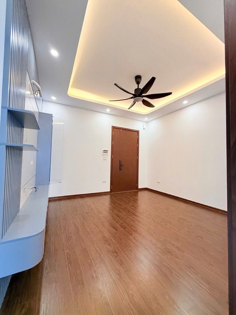 Bán nhà Nguyễn Cảnh Dị - diện tích 62m2 8 tầng - Căn góc thoáng sáng - giá 5,15 tỷ