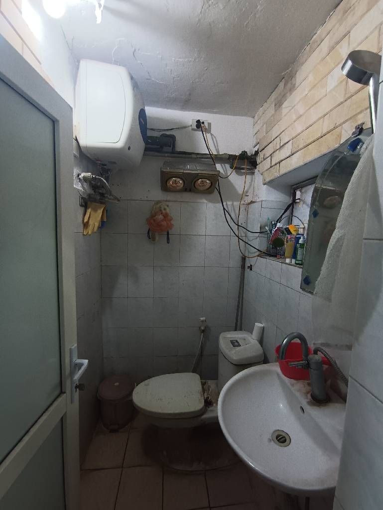 Bán nhà Bạch Mai - diện tích 70m2 1 tầng - Nhà lô góc 3 mặt thoáng - giá 4,7 tỷ