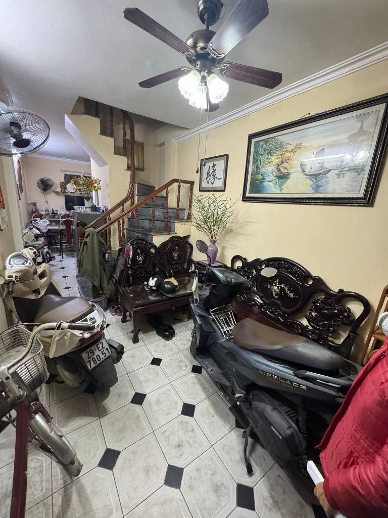 Bán nhà Văn Chương - diện tích 27m2 4 tầng - Lô góc - giá 8,1 tỷ