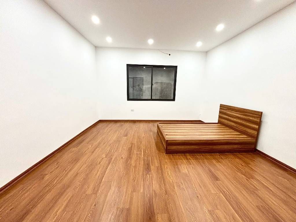 Bán nhà Văn Chương - diện tích 27m2 3 tầng - ô tô sát nhà - giá 7,8 tỷ