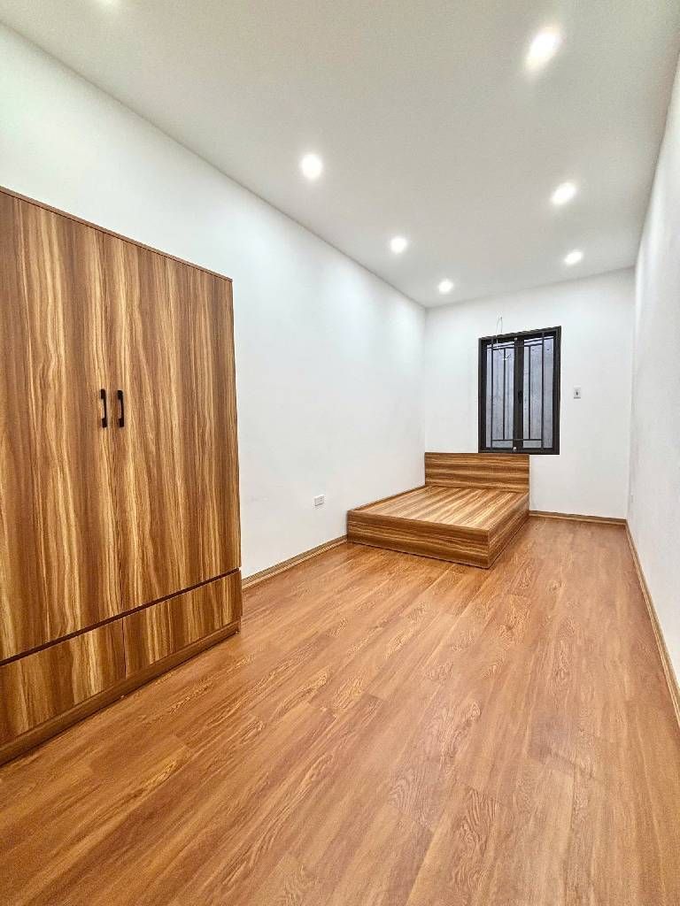 Bán nhà Văn Chương - diện tích 27m2 3 tầng - ô tô sát nhà - giá 7,8 tỷ