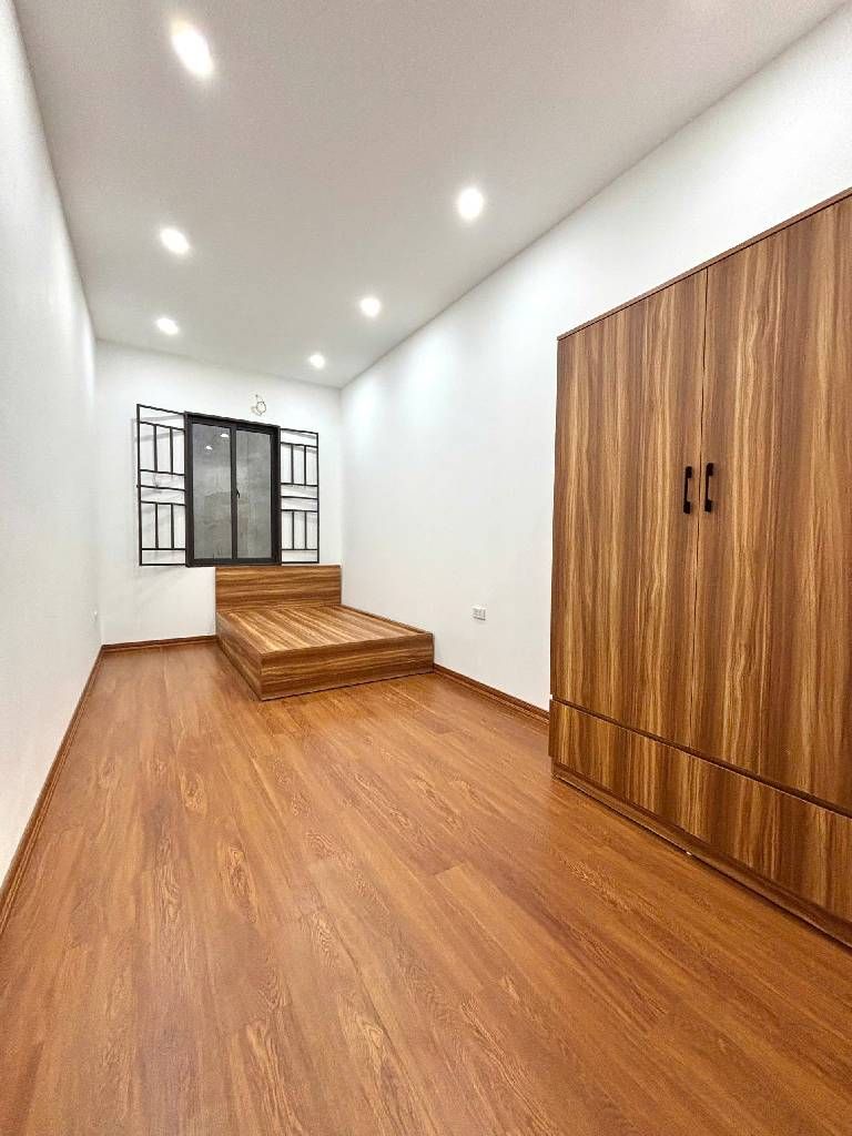 Bán nhà Văn Chương - diện tích 27m2 3 tầng - ô tô sát nhà - giá 7,8 tỷ