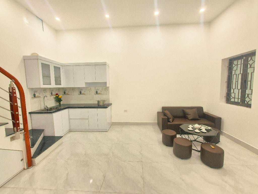 Bán nhà Văn Chương - diện tích 27m2 3 tầng - ô tô sát nhà - giá 7,8 tỷ