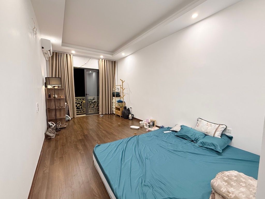 Bán nhà Hưng Phúc - diện tích 34,1m2 6 tầng - Ô TÔ TRÁNH - giá 12 tỷ