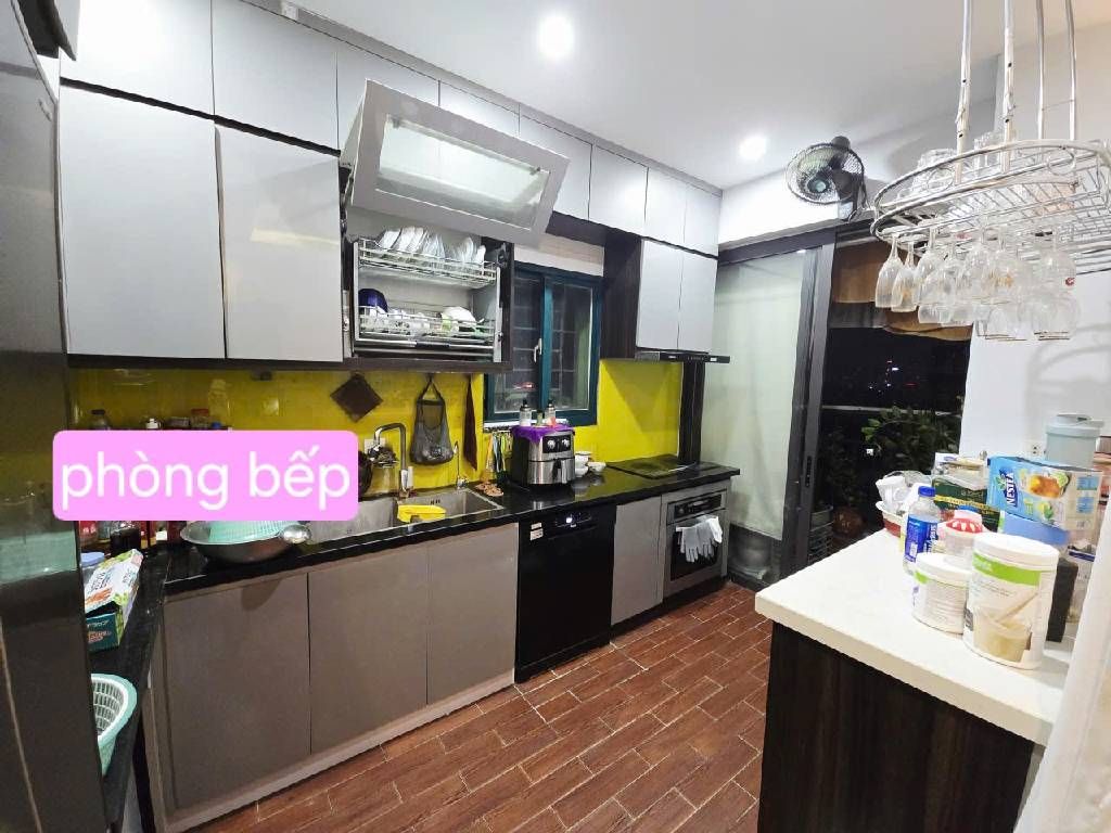 Bán nhà Nguyễn Chí Thanh - diện tích 127m2 15 tầng - Nhà đẹp hiếm có - giá 13,98 tỷ