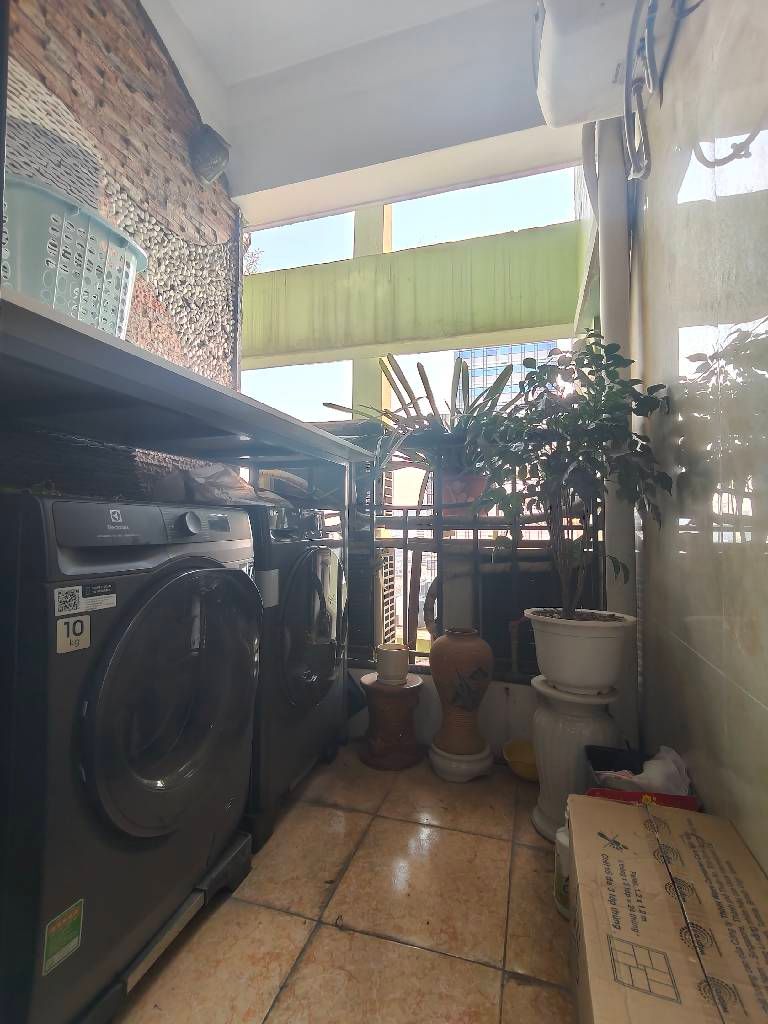 Bán nhà Nguyễn Chí Thanh - diện tích 127m2 15 tầng - Nhà đẹp hiếm có - giá 13,98 tỷ