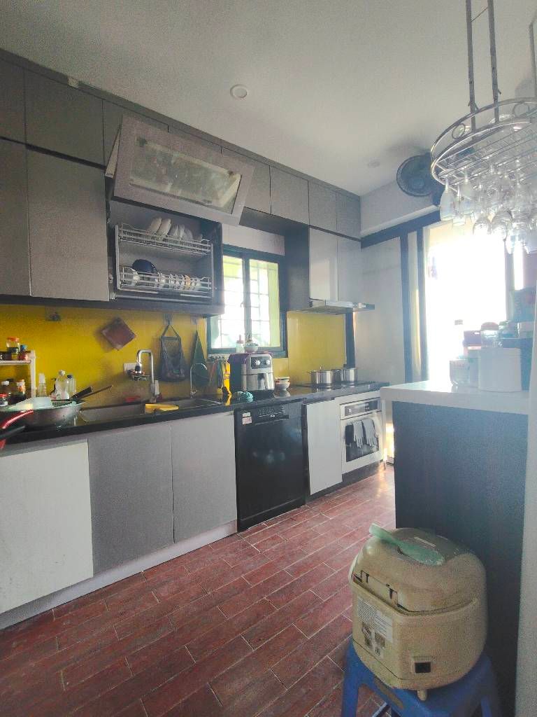 Bán nhà Nguyễn Chí Thanh - diện tích 127m2 15 tầng - Nhà đẹp hiếm có - giá 13,98 tỷ