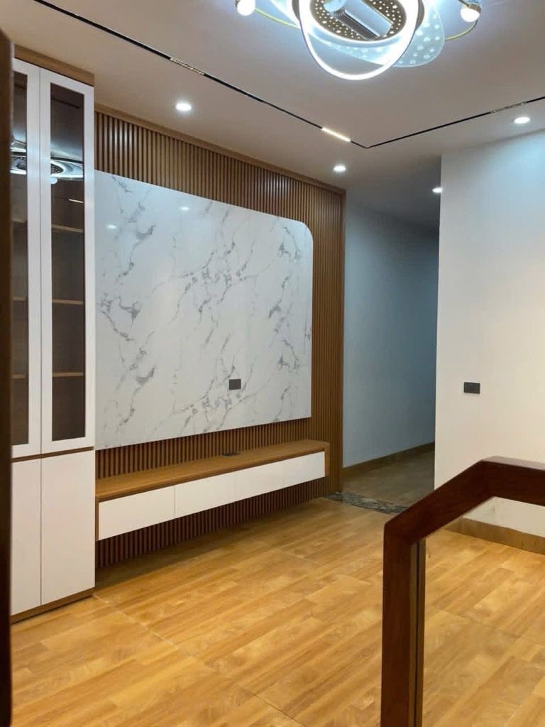 Bán nhà Ngõ Chợ Khâm Thiên - diện tích 46,2m2 4 tầng - Nhà đẹp lung linh, 3 mặt thoáng - giá 8,3 tỷ