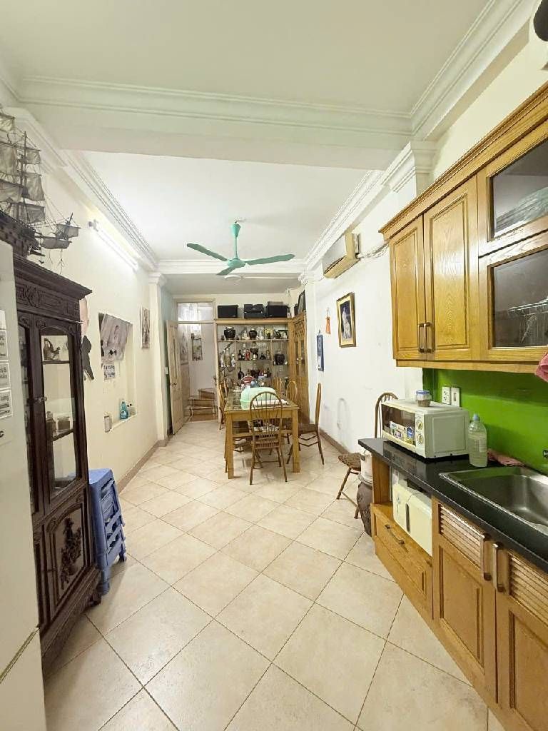 Bán nhà Trần Quang Diệu - diện tích 33m2 6 tầng - Mặt phố VIP Đống Đa - giá 23,5 tỷ