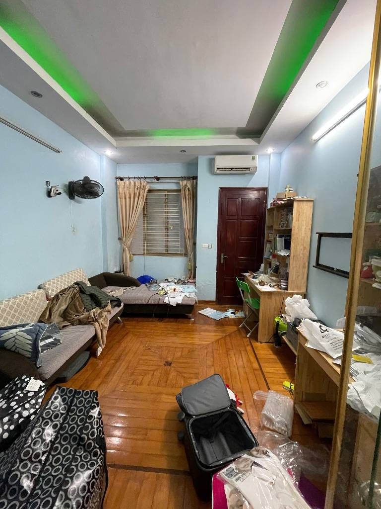 Bán nhà Quan Nhân - diện tích 46m2 5 tầng - Nở hậu - giá 13,5 tỷ