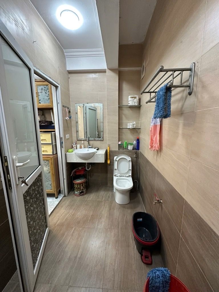 Bán nhà Yên Lãng - diện tích 49,8m2 5 tầng - Ô TÔ ĐỖ CỬA - giá 16,8 tỷ